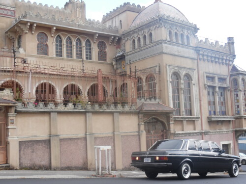 El-Castillo-del-Moro-barrio-Amon-COSTA-RICA-LIMOSINA896b160df4e84d87.jpg